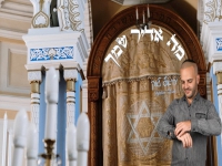יחיאל לוק בפיוט - "מה אדיר שמך"