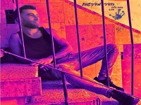 נועם בלס בסינגל חדש - "חדר מדרגות"